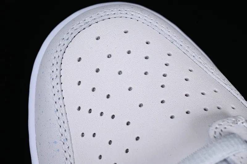 All Categories Nk SB Dunk Series Nk SB Dunk Low Low-top sneakers C version Concepts x Nk Dunk Low Pro SB "White lobster" full-layer white lobster SB low-top sports and leisure sneakers FD8776-100